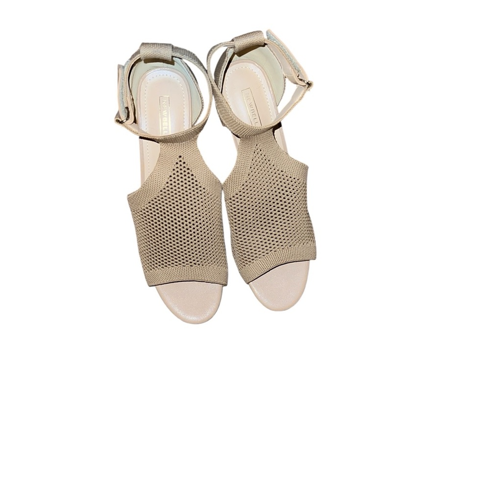 Newbella Tan Knit Women's Sandals Size 9